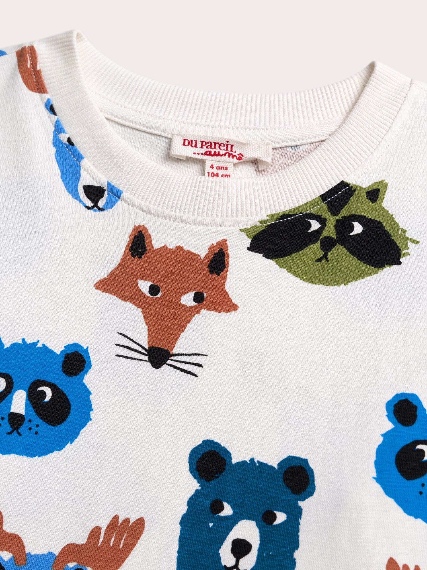 T-shirt ecru stampata con animali della foresta - Image 3