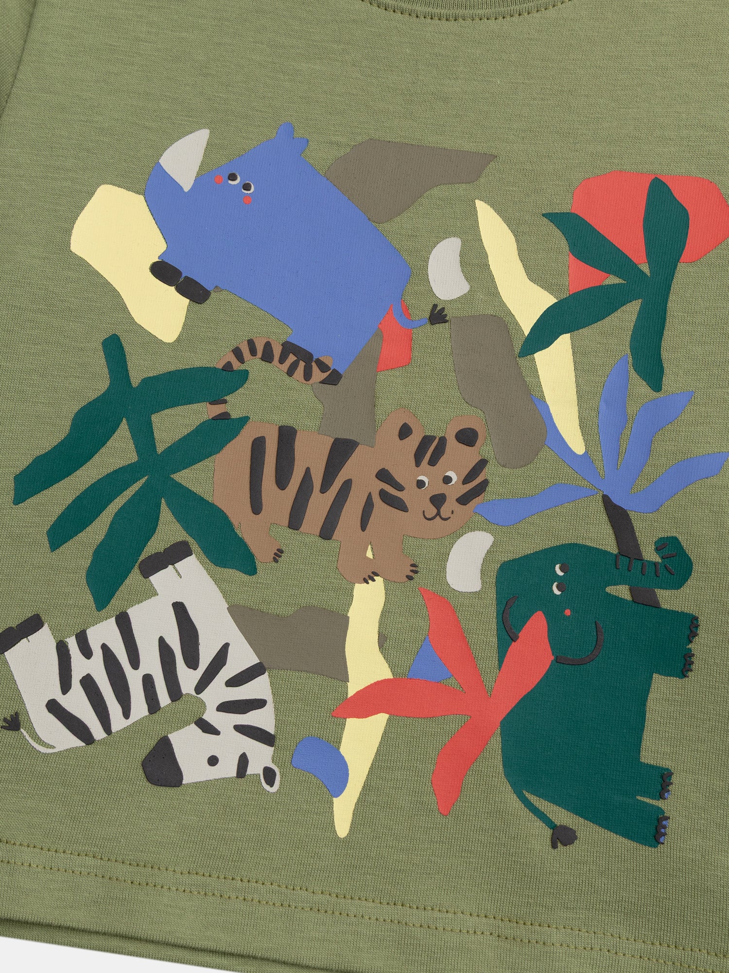 T-shirt verde con motivo jungle per bambino - Image 2