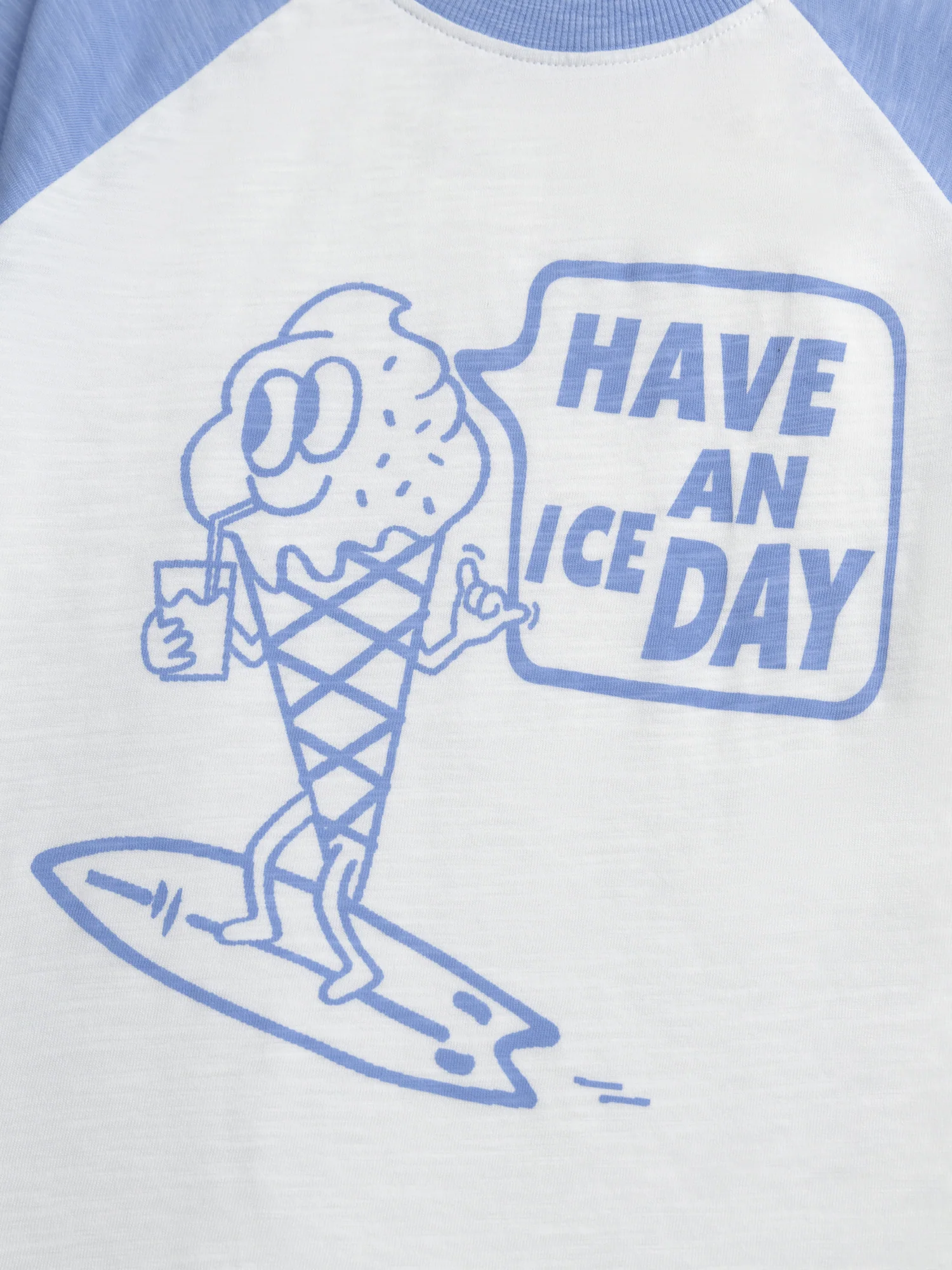 T-shirt ecru a maniche corte con maniche a contrasto e animazione del ghiaccio per bambini - Image 4